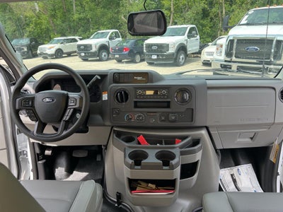 2025 Ford E-Series Cutaway E-350 SRW 138" WB