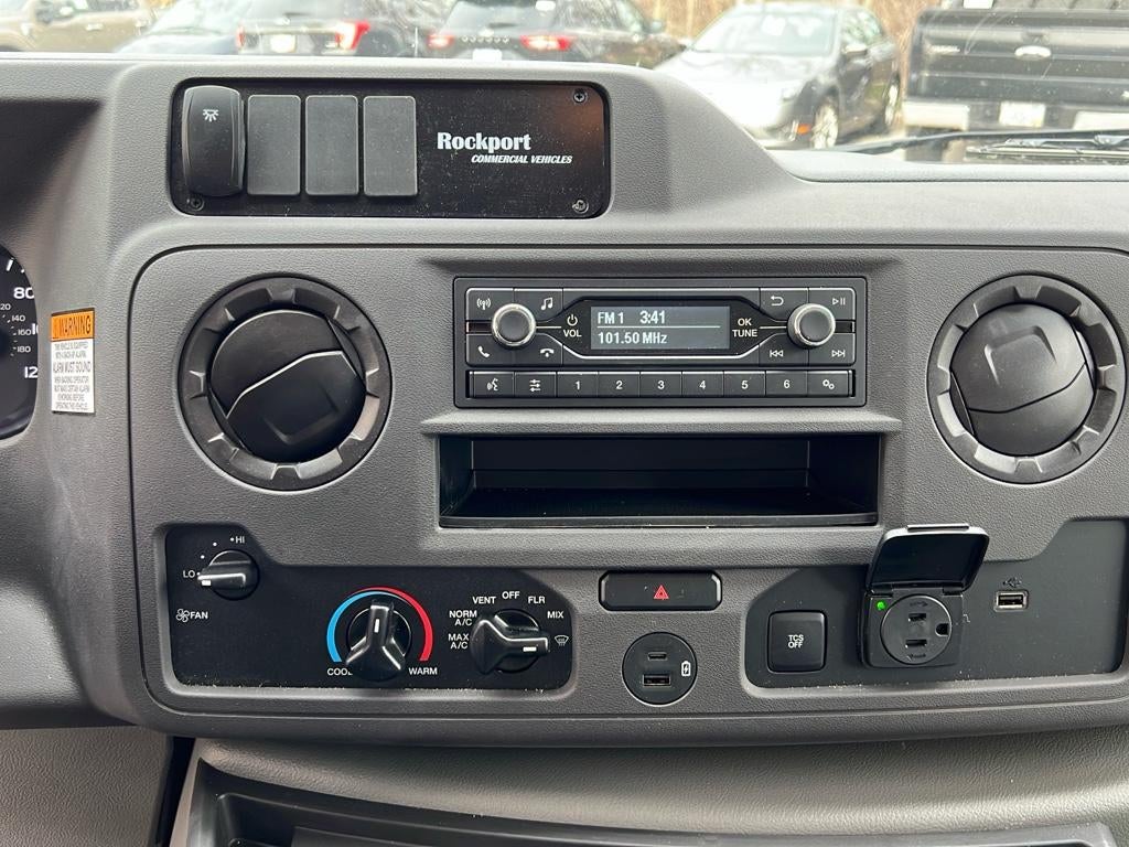 2025 Ford E-Series Cutaway E-350 SRW 138" WB