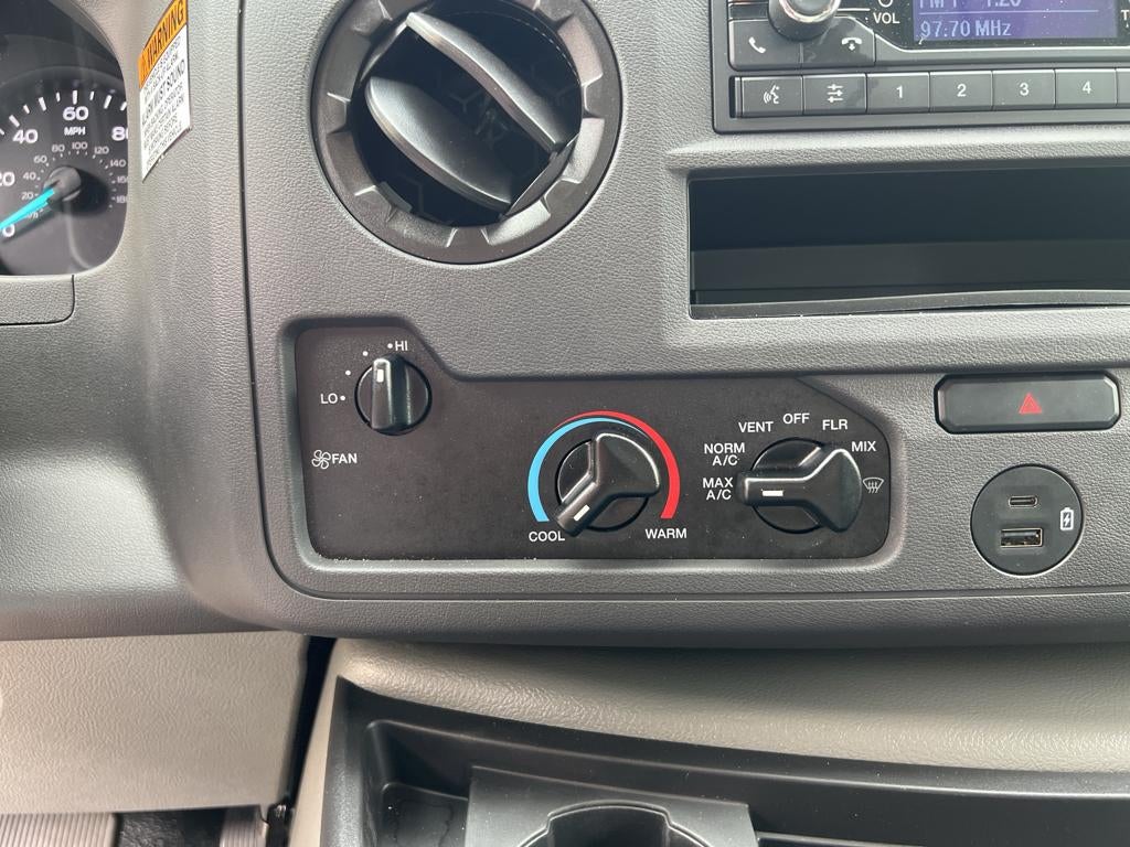 2025 Ford E-Series Cutaway E-450 DRW 158" WB