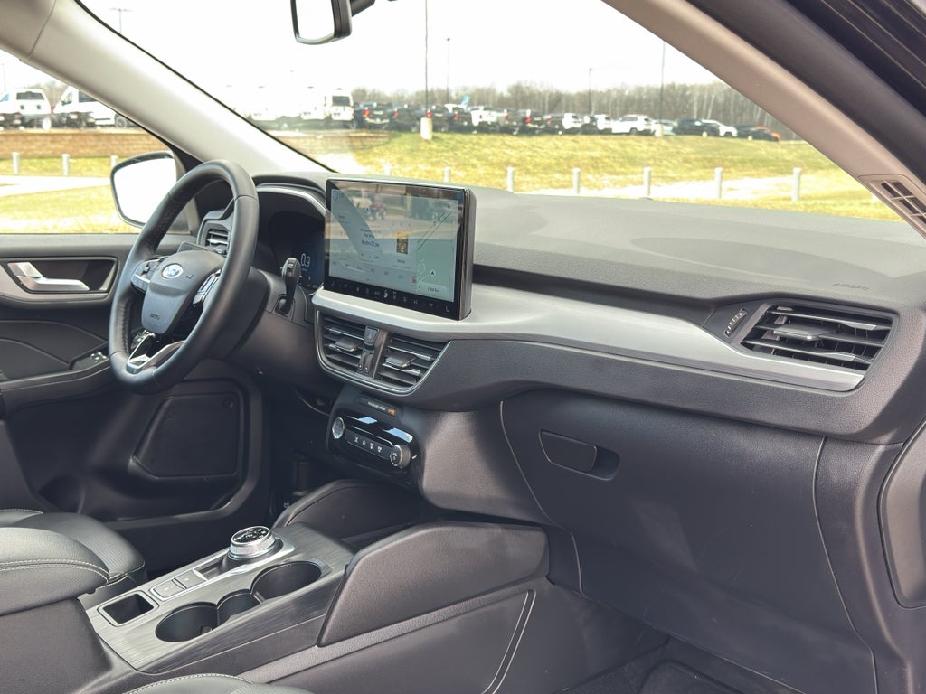 2025 Ford Escape Platinum