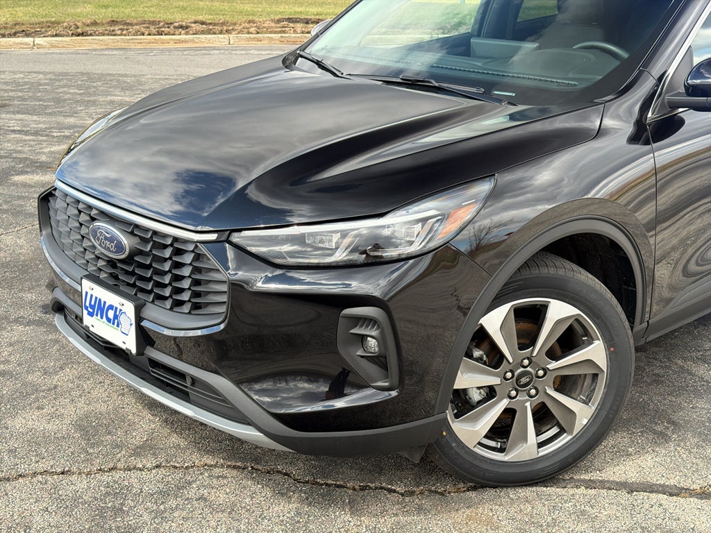 2025 Ford Escape Platinum