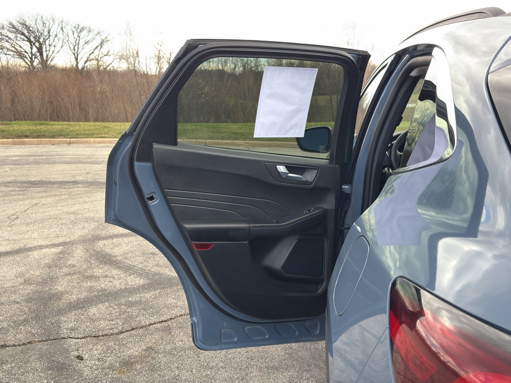 2025 Ford Escape Platinum