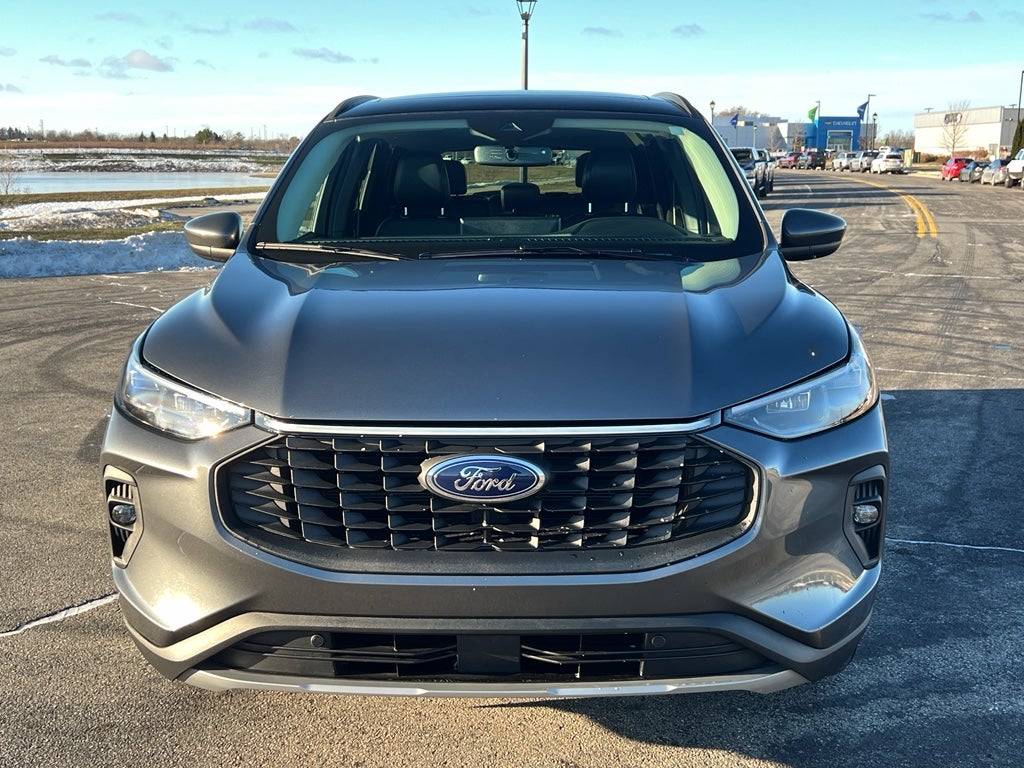 2025 Ford Escape Platinum