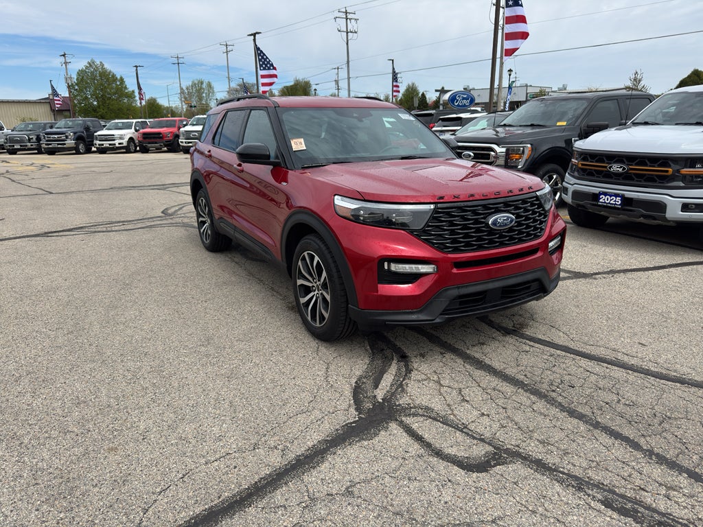 2023 Ford Explorer ST-Line