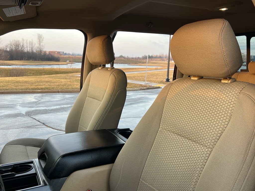 2017 Ford Super Duty F-250 Pickup XLT