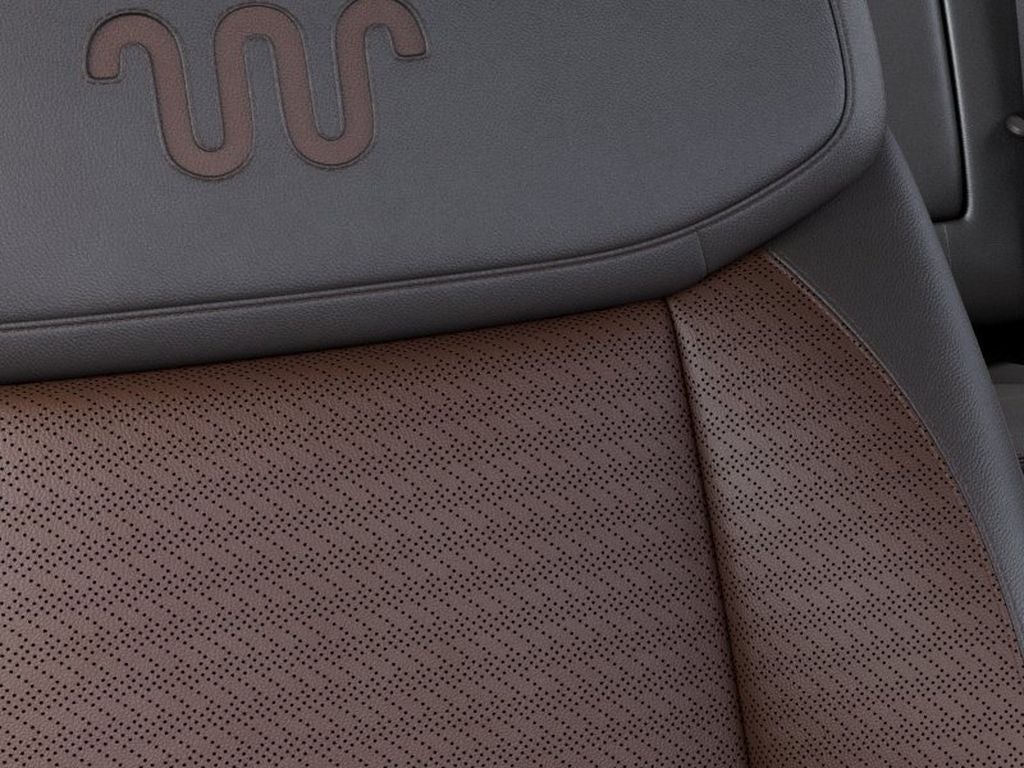 2027 Ford Super Duty F-350 SRW Pickup King Ranch