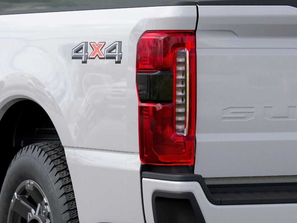 2027 Ford Super Duty F-350 SRW Pickup LARIAT
