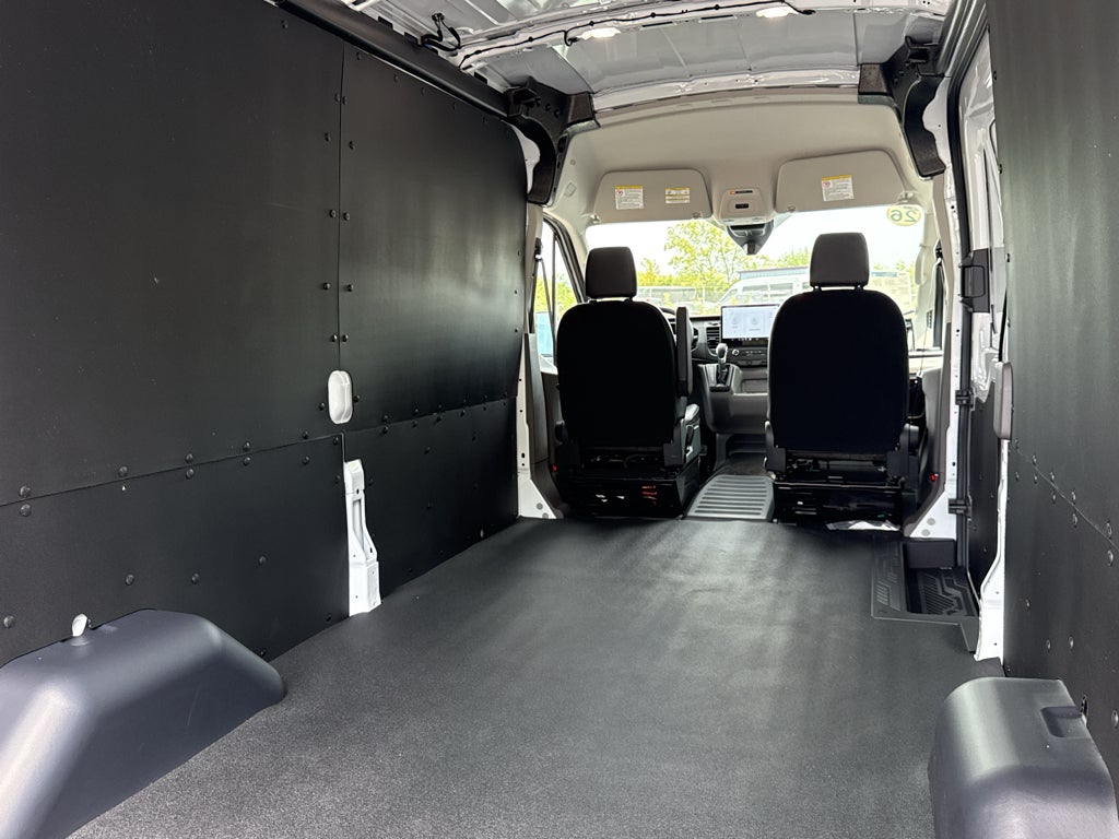 2026 Ford Transit Cargo Van T-250 148" Med Rf 9150 GVWR RWD
