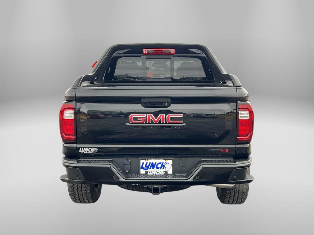 2025 GMC Canyon 4WD AT4