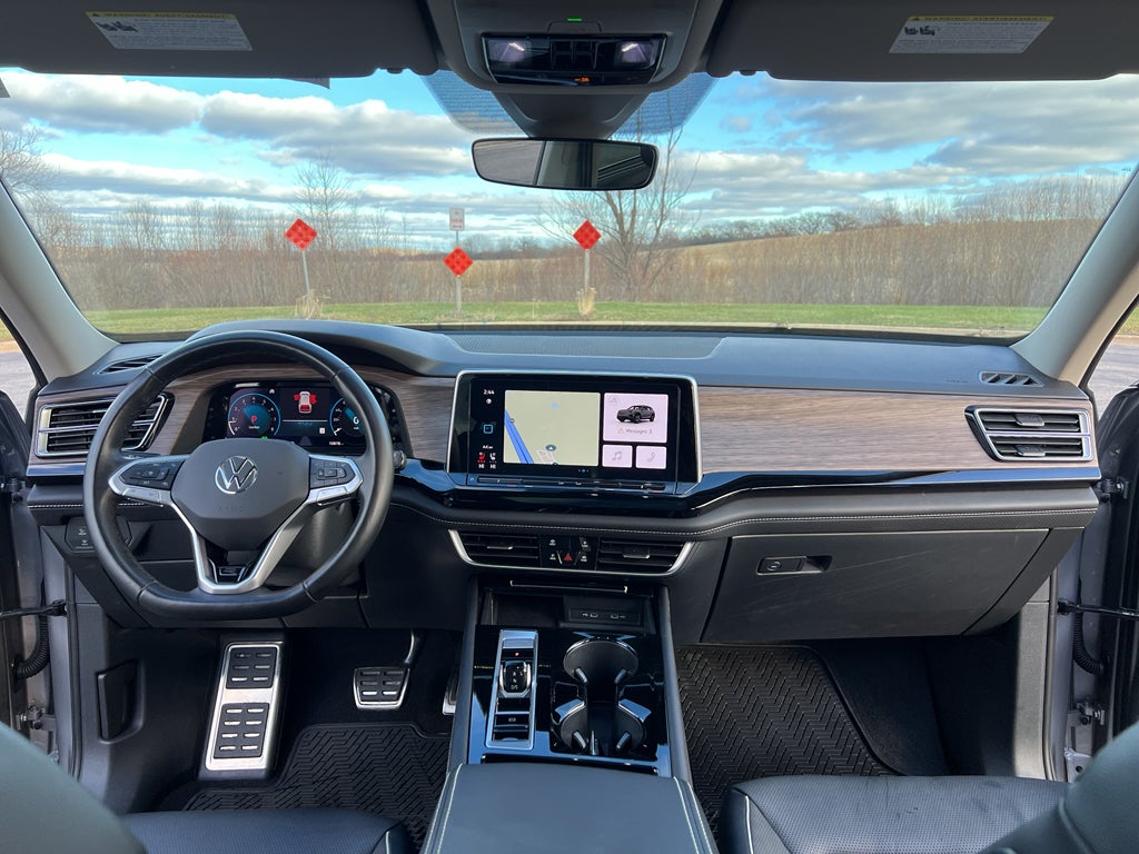 2024 Volkswagen Atlas 2.0T SEL Premium R-Line