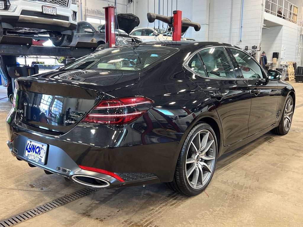 2025 Genesis G70 2.5T