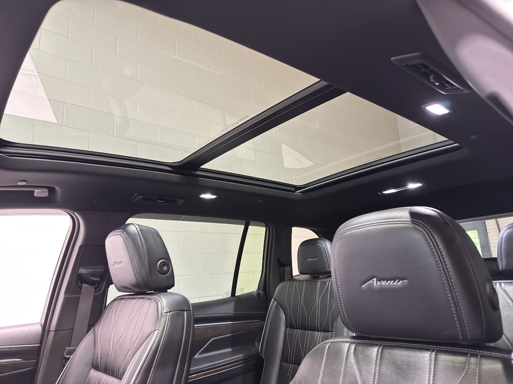 2025 Buick Enclave Avenir