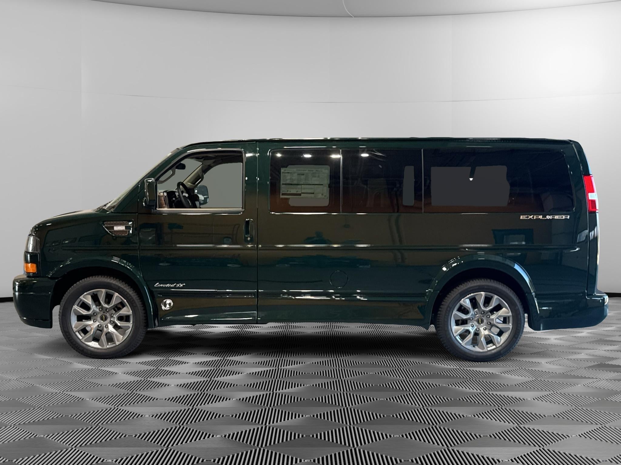 2026 Chevrolet Express Cargo WT