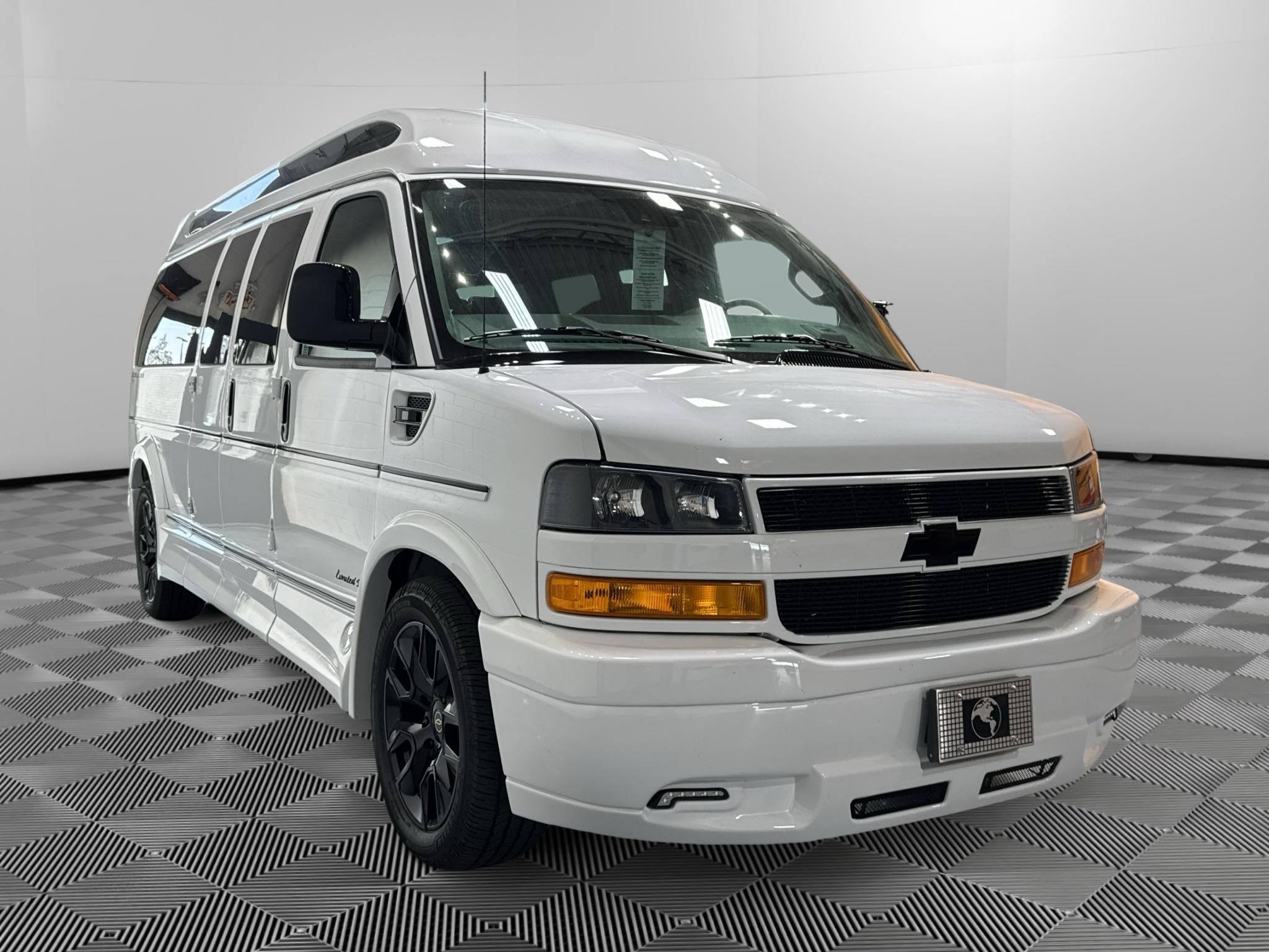 2026 Chevrolet Express Cargo WT