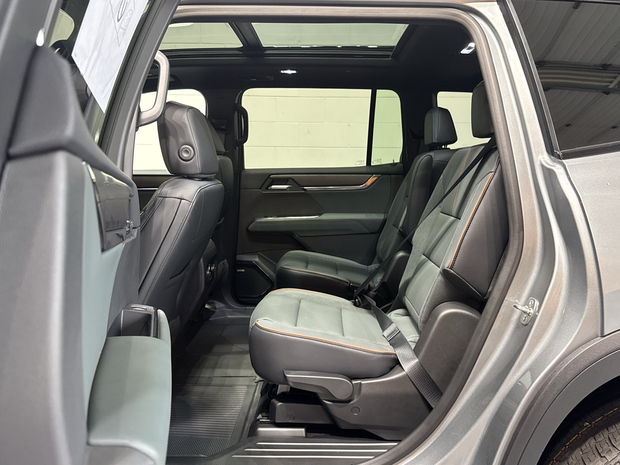 2027 GMC Acadia AT4