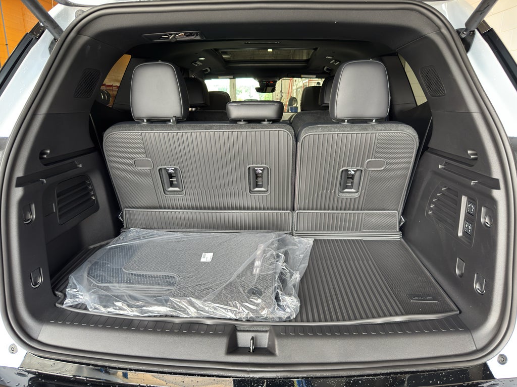 2027 GMC Acadia Denali