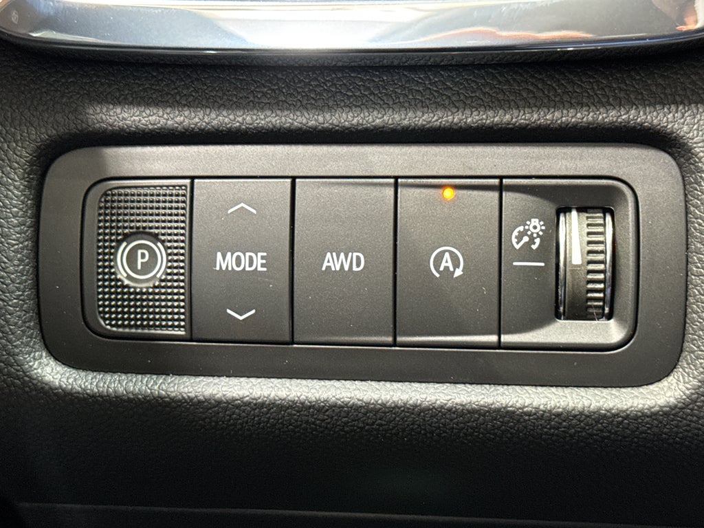 2027 GMC Acadia Denali