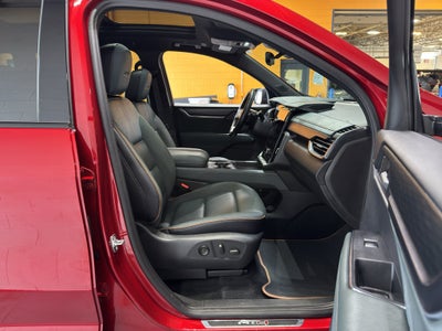 2024 GMC Acadia AT4