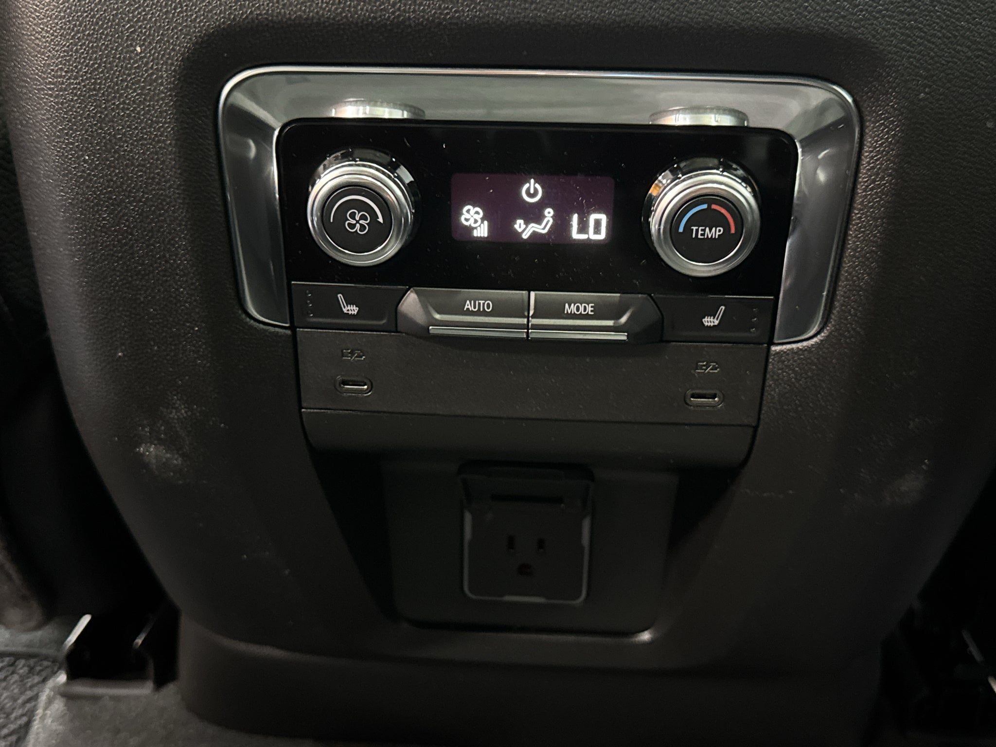 2027 GMC Yukon XL Denali