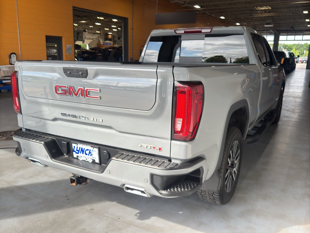 2025 GMC Sierra 1500 AT4