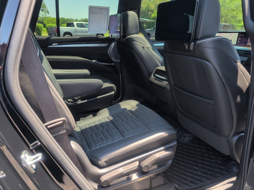 2025 Cadillac Escalade Sport Platinum