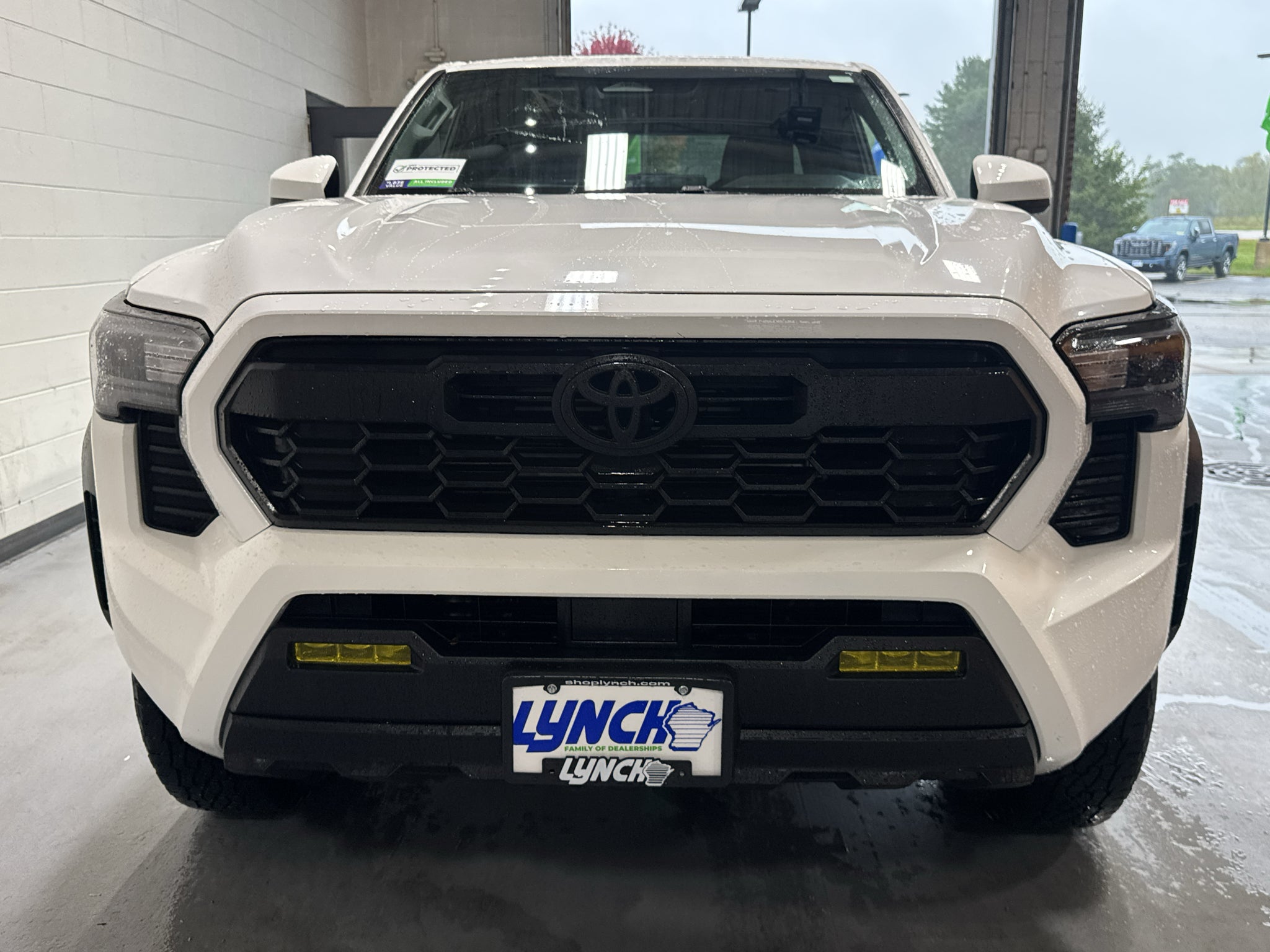 2024 Toyota Tacoma 4WD SR5